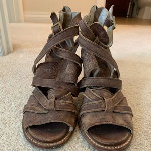 Freebird criss-cross booties